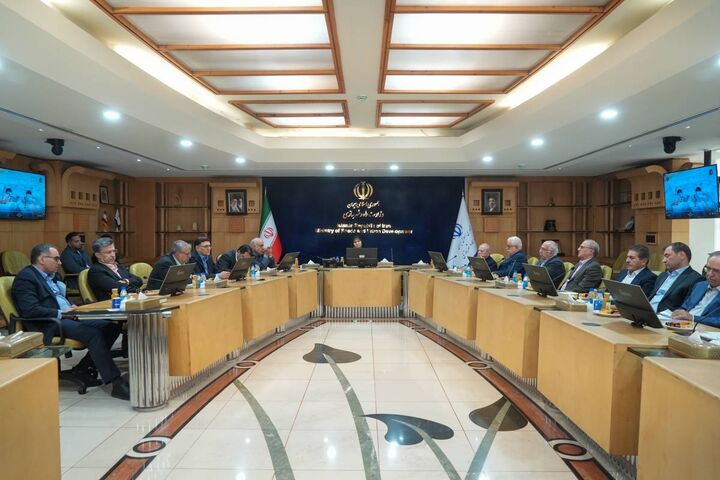 تأکید وزیر راه و شهرسازی بر حمایت از راهسازان و رفع موانع مالی پروژههای زیرساختی