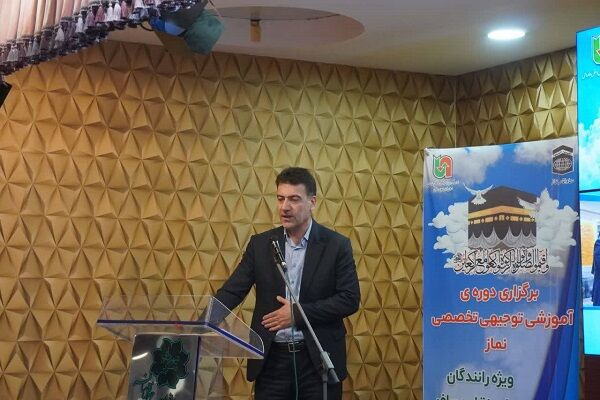 تأکید مدیرکل راهداری آذربایجان‌شرقی بر نقش رانندگان در ترویج فرهنگ نماز در سفرهای جاده‌ای