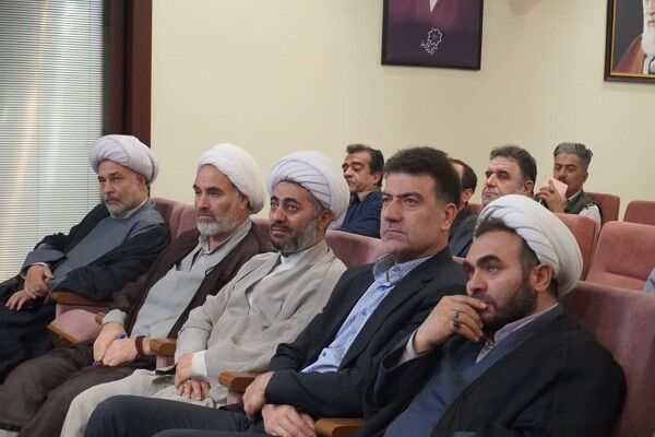 ببینید |دوره آموزشی , توجیهی تخصصی نماز ویژه رانندگان حمل‌ونقل مسافر آذربایجان‌شرقی