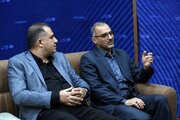 ببینید| نشست مشترک رئیس شورای هماهنگی روابط عمومی های وزارت راه و شهرسازی در خوزستان با مدیر خبرگزاری فارس به سبب کسب رتبه برتر این خبرگزاری در ارزیابی مدیران استانی