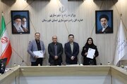 ببینید| آیین تجلیل از مدیران روابط عمومی شورای هماهنگی روابط عمومی های وزارت راه و شهرسازی درخوزستان که در سفر مقام عالی وزارت مشارکت داشتند