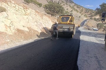 پیشرفت ۳۵ درصدی پروژه بهسازی راه روستایی دلی‌رچ با اجرای راهداری کهگیلویه و بویراحمد