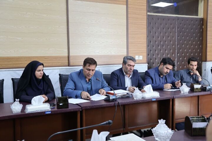 تأکید بر رفع موانع حقوقی مسکن صوفیان و تسریع در واگذاری اراضی طرح جوانی جمعیت در شبستر