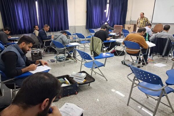ببینید |بازدید استاندار مرکزی به همراه مدیرکل راه وشهرسازی استان از روند اجرای آزمونهای ورود به حرفه مهندسان