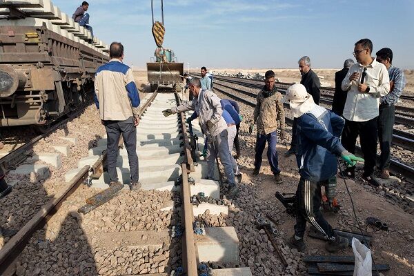 آغاز عملیات روسازی اتصال ریلی شهرک صنعتی شکوهیه/ هدف‌گذاری جابجایی سالانه ۵ میلیون تن بار
